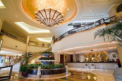 小岛秀夫送花庆祝 《死亡搁浅2》演员忽那汐里杀青